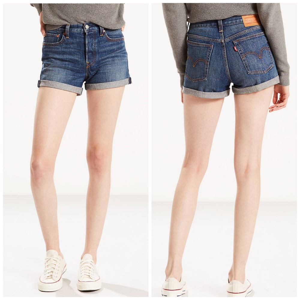Levi’s Wedgie Fit Shorts